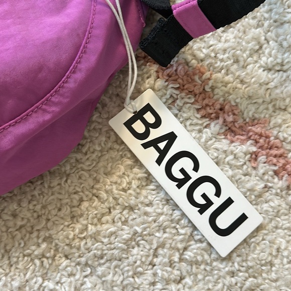 Baggu Crescent Fanny Pack. Color: Extra Pink. - Picture 7 of 8